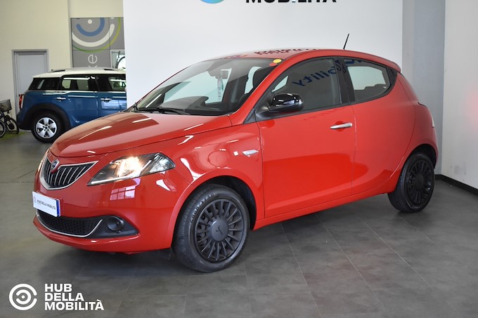 LANCIA Ypsilon 1.0 FireFly 5 porte S&S Hybrid Silver